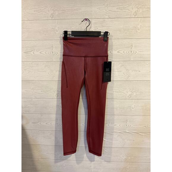 LululemoLULULEMON SZ 4 Wunder Train High-Rise Tight 25" *Foil Print Red Merlot - Picture 3 of 3
